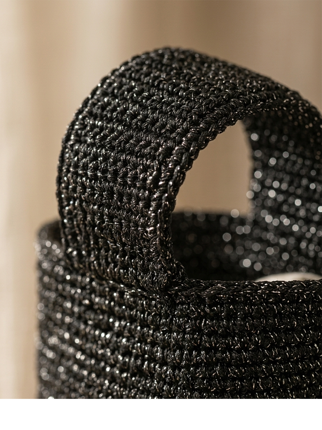 AURA Black